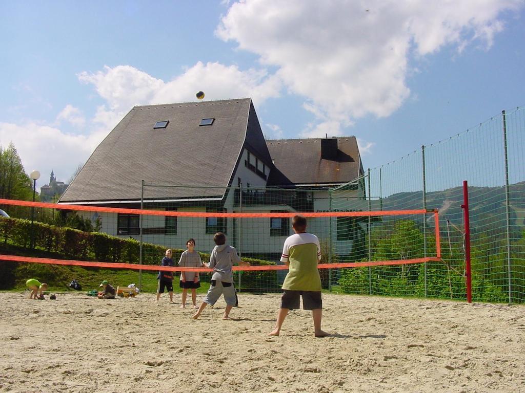 Junges Hotel Annaberg Buitenkant foto